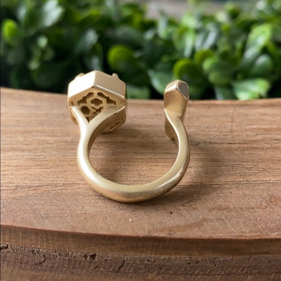 Kendra Scott Abalone Shell Ring size 6 - Picture 6 of 7